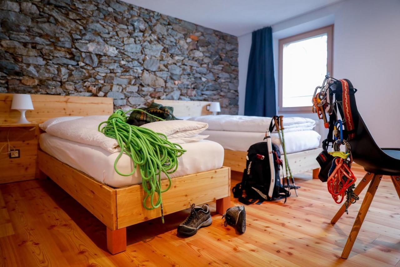 Bed&Bike Tremola San Gottardo Otel Airolo Dış mekan fotoğraf