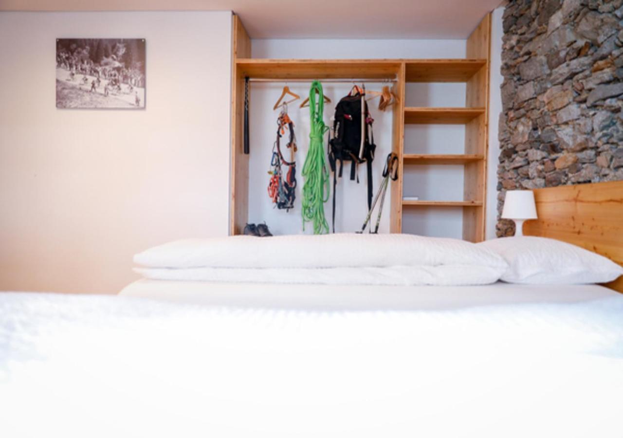 Bed&Bike Tremola San Gottardo Otel Airolo Dış mekan fotoğraf