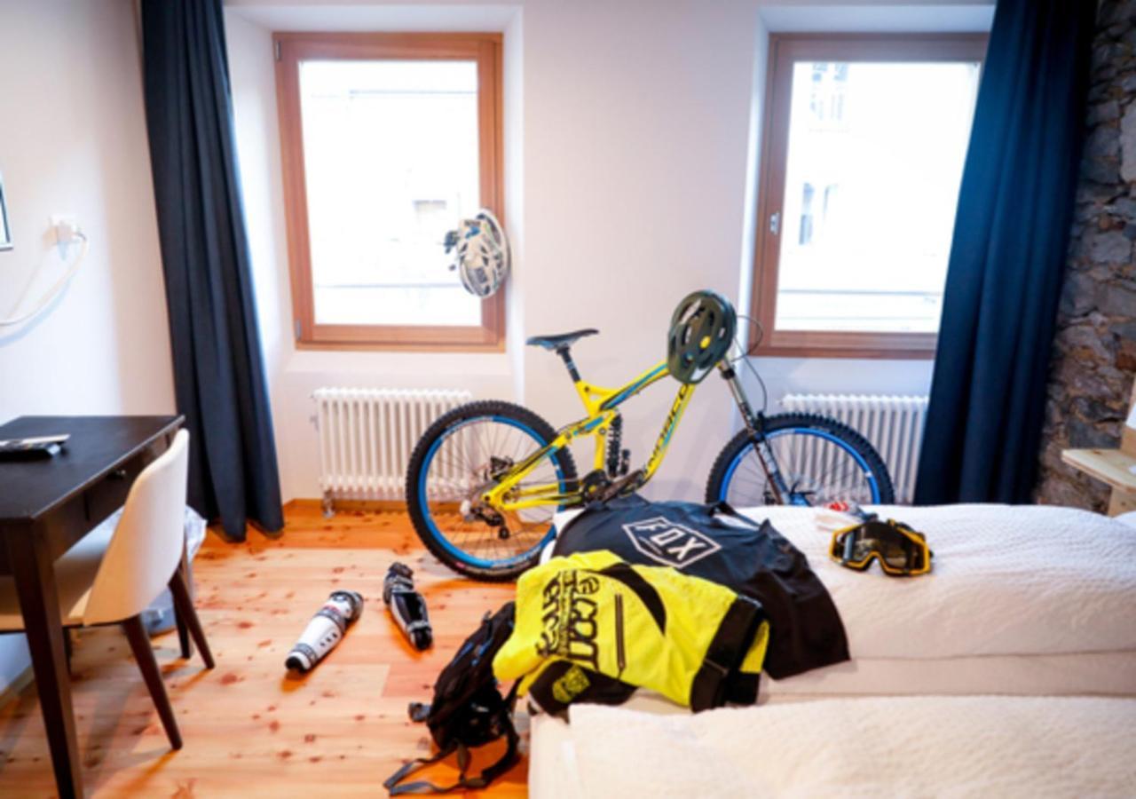 Bed&Bike Tremola San Gottardo Otel Airolo Dış mekan fotoğraf